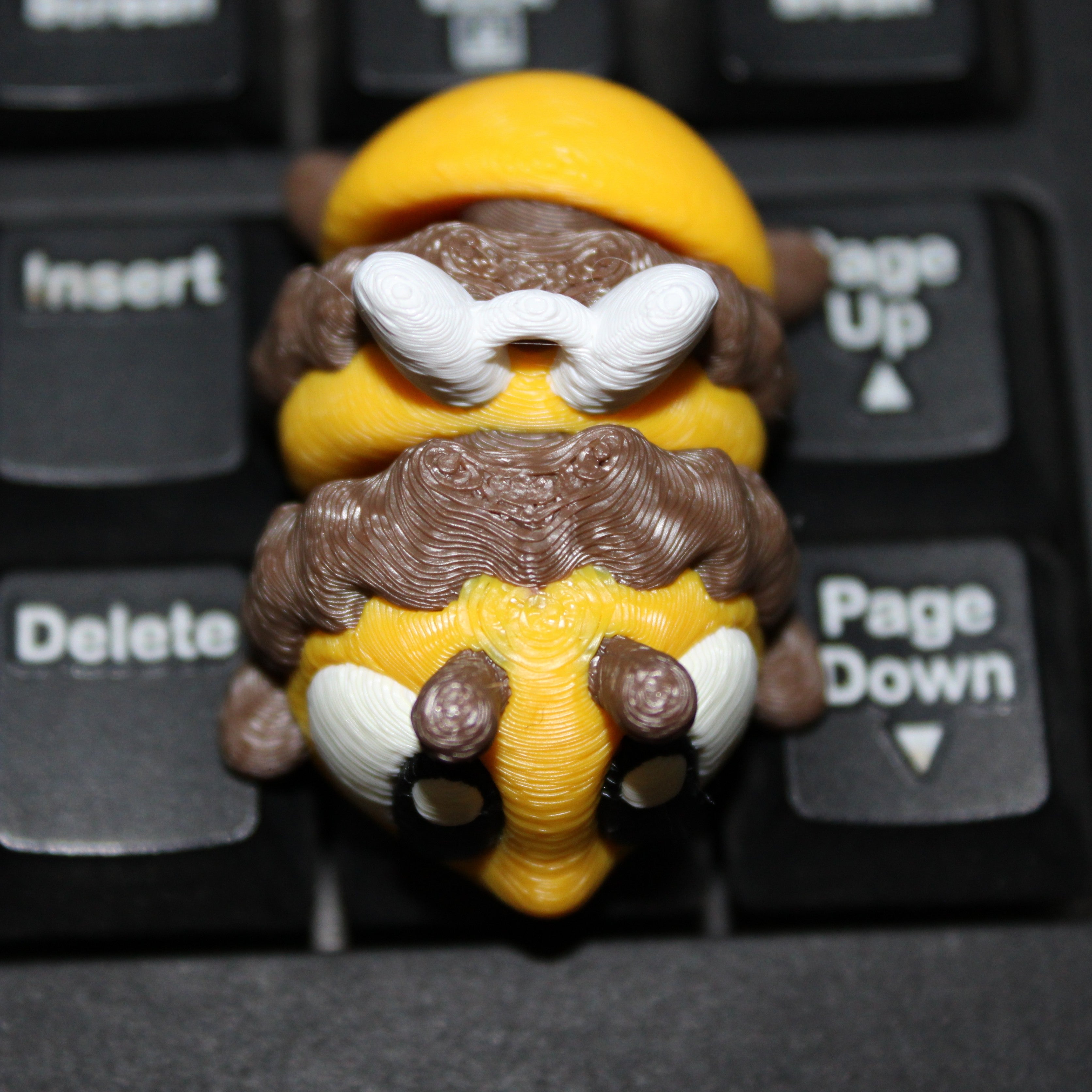 Baby Bumblebees & Beehive Display- 3d printed desk companion (with or without bumblebees)