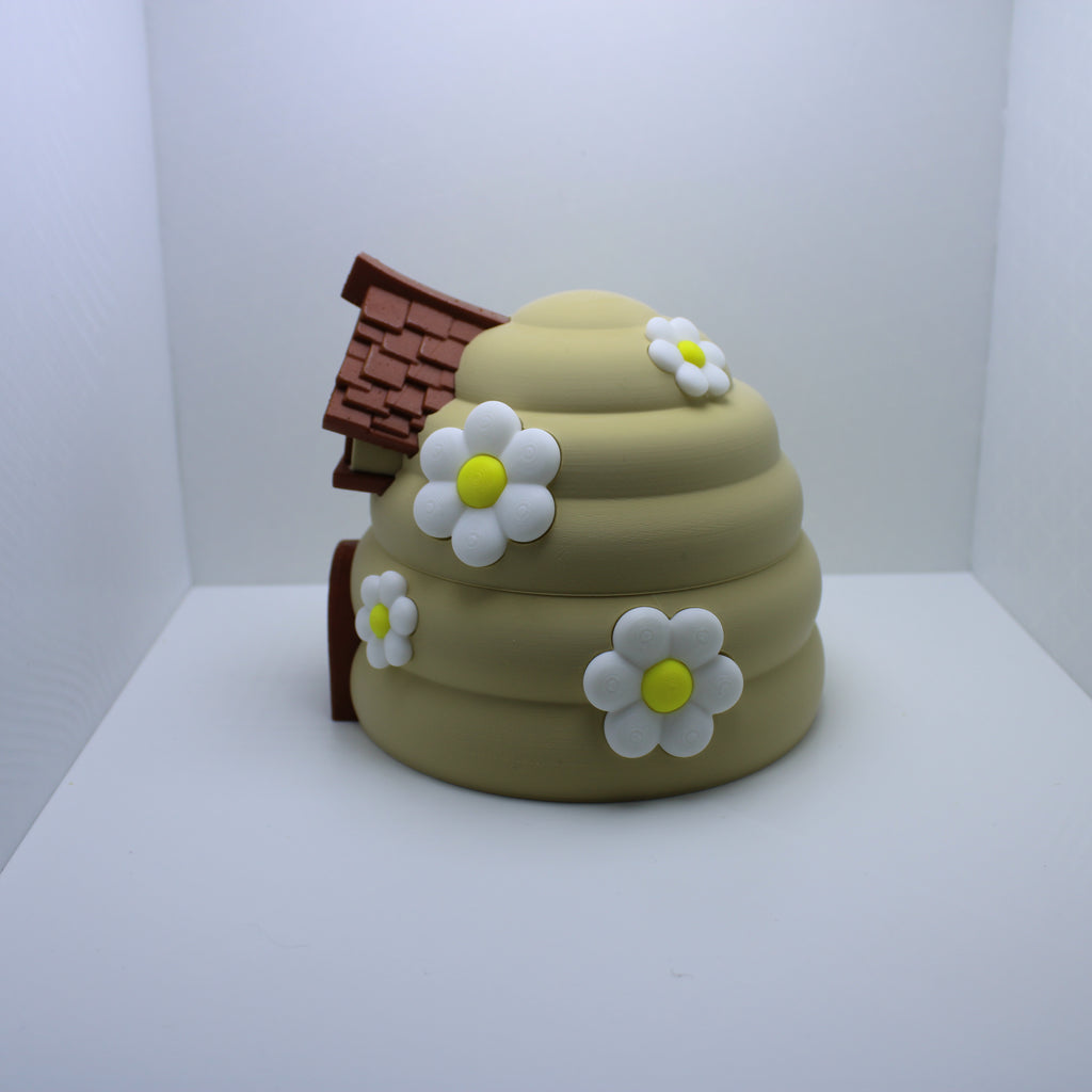 Baby Bumblebees & Beehive Display- 3d printed desk companion (with or without bumblebees)