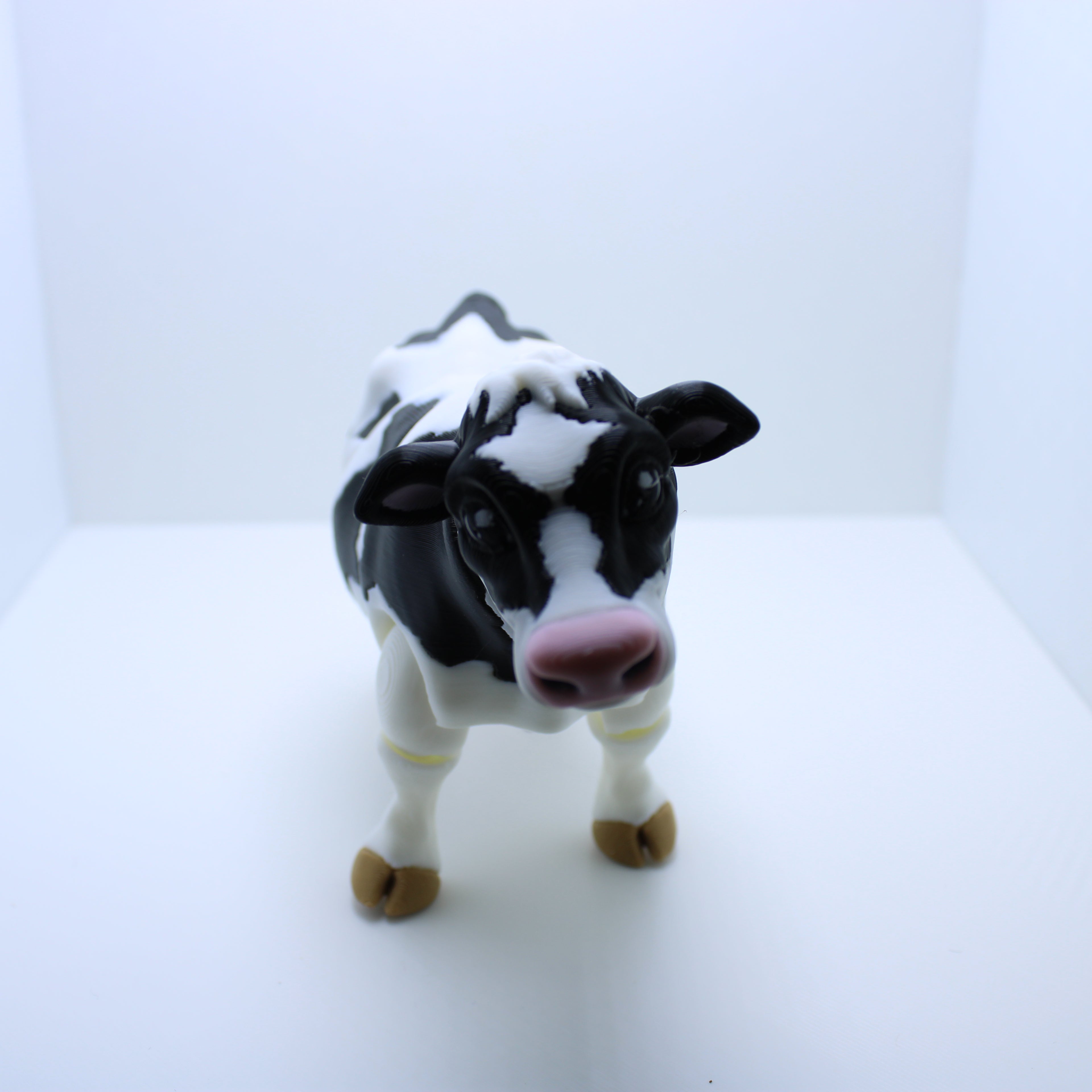 “Oreo” the Dairy Cow -3d Printed Desk Companion