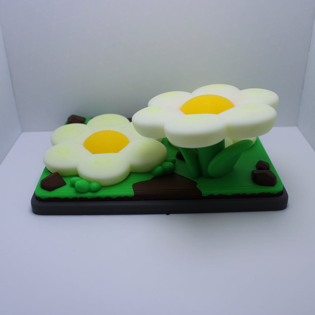 Daisy display (with or without Ladybugs)-3d printed desk companion