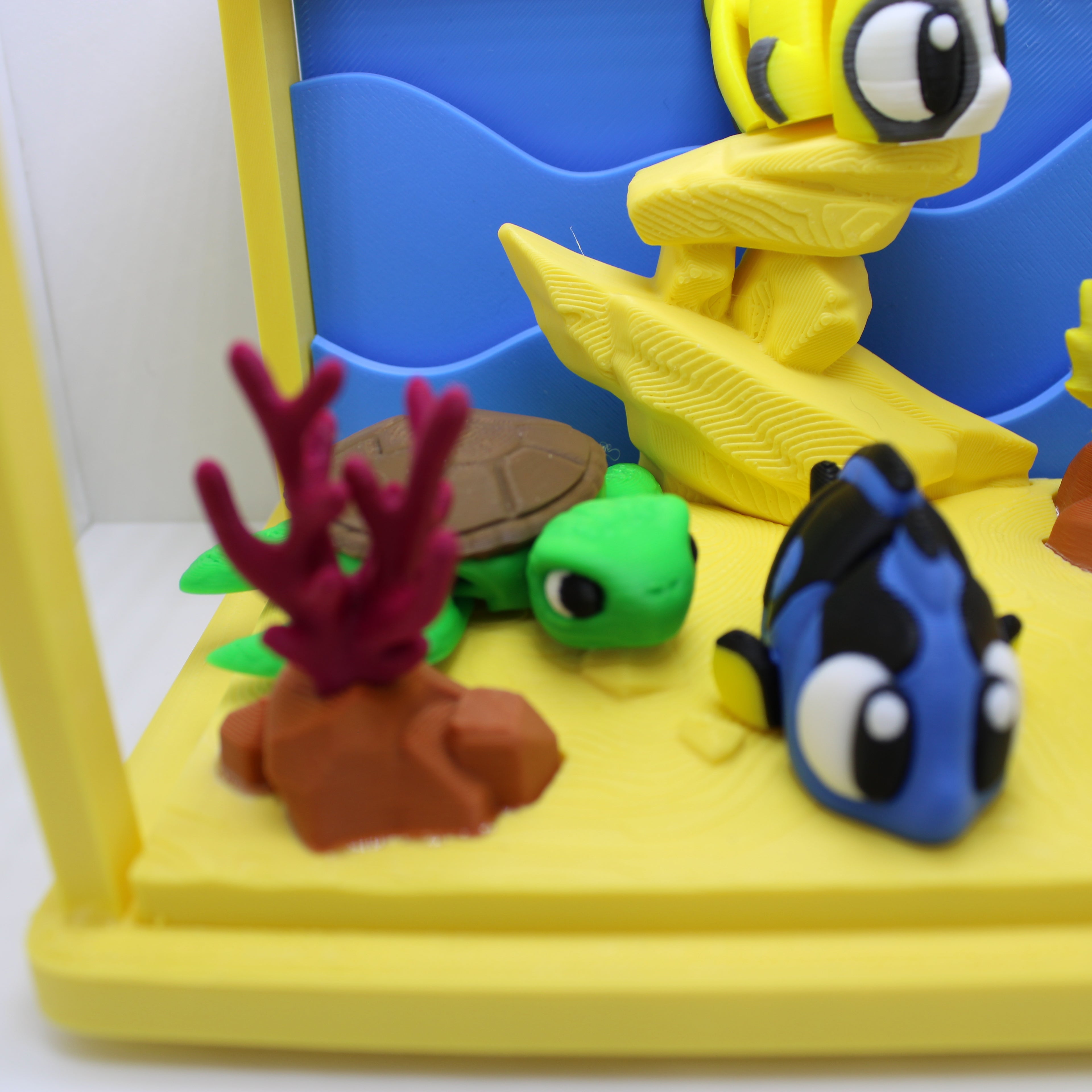 Tropical Aquarium Display (with or without fish and turtle)-3d printed desk companion