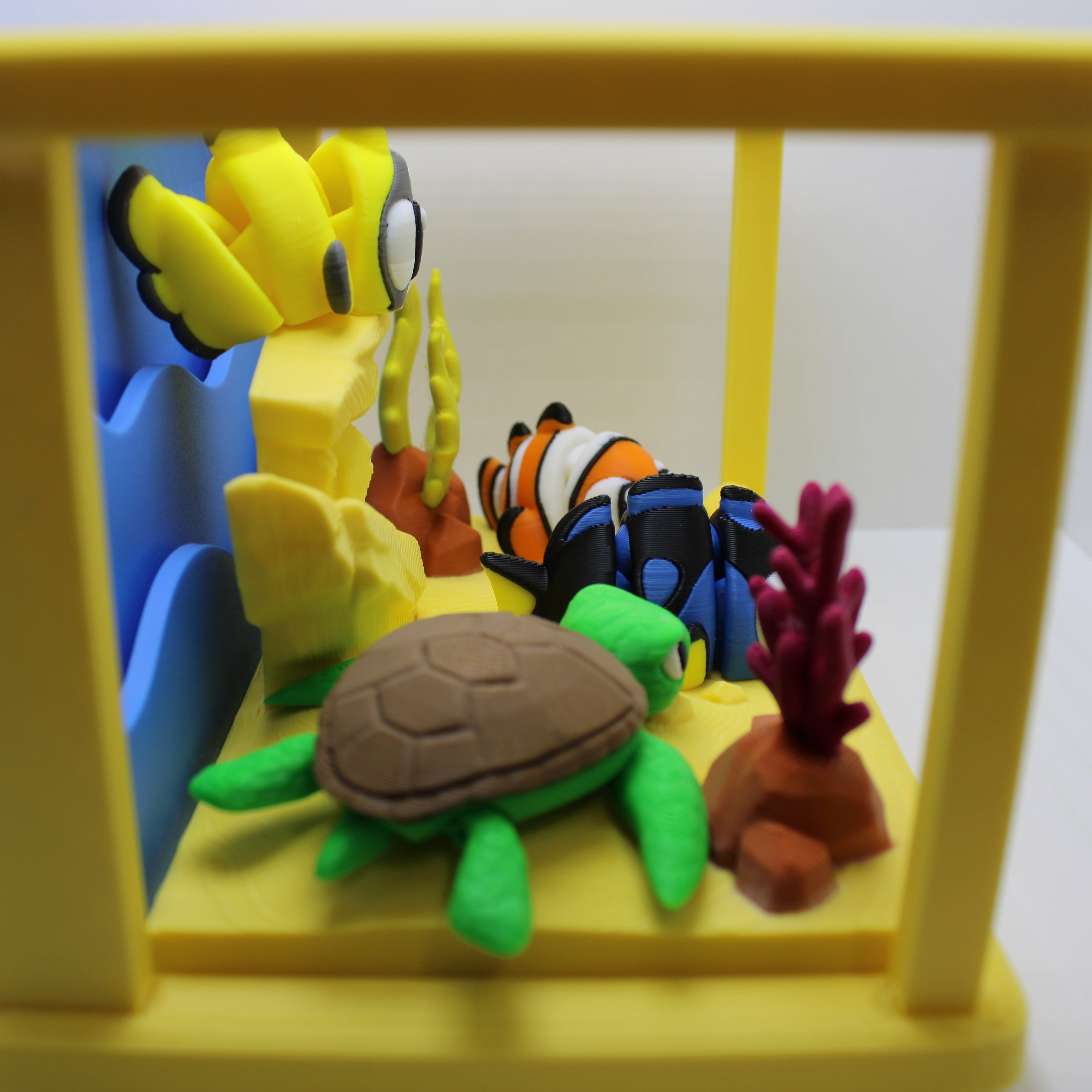 Tropical Aquarium Display (with or without fish and turtle)-3d printed desk companion
