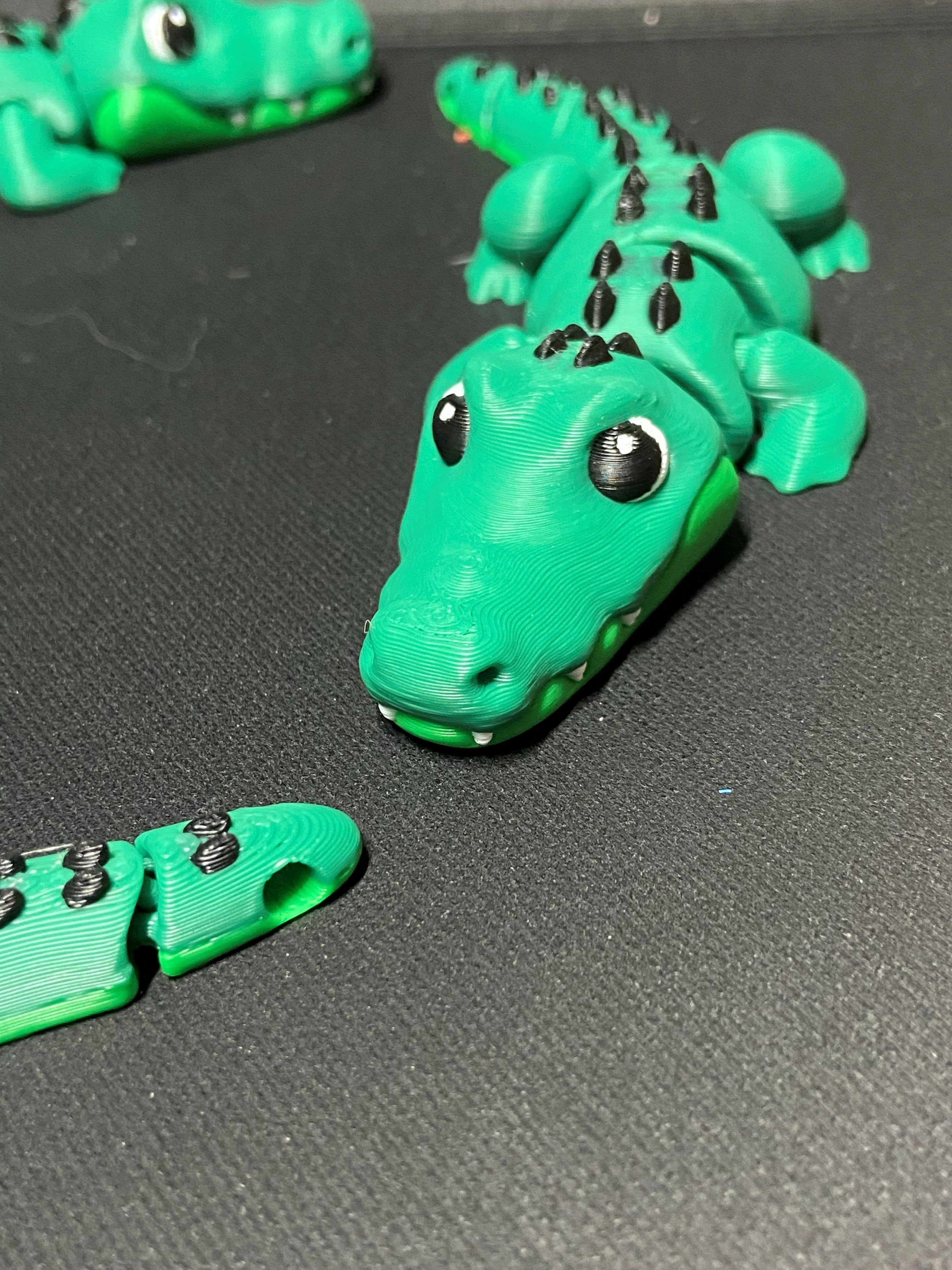 Tiny Croc Desk Fidgets – Adorable Articulated Critters