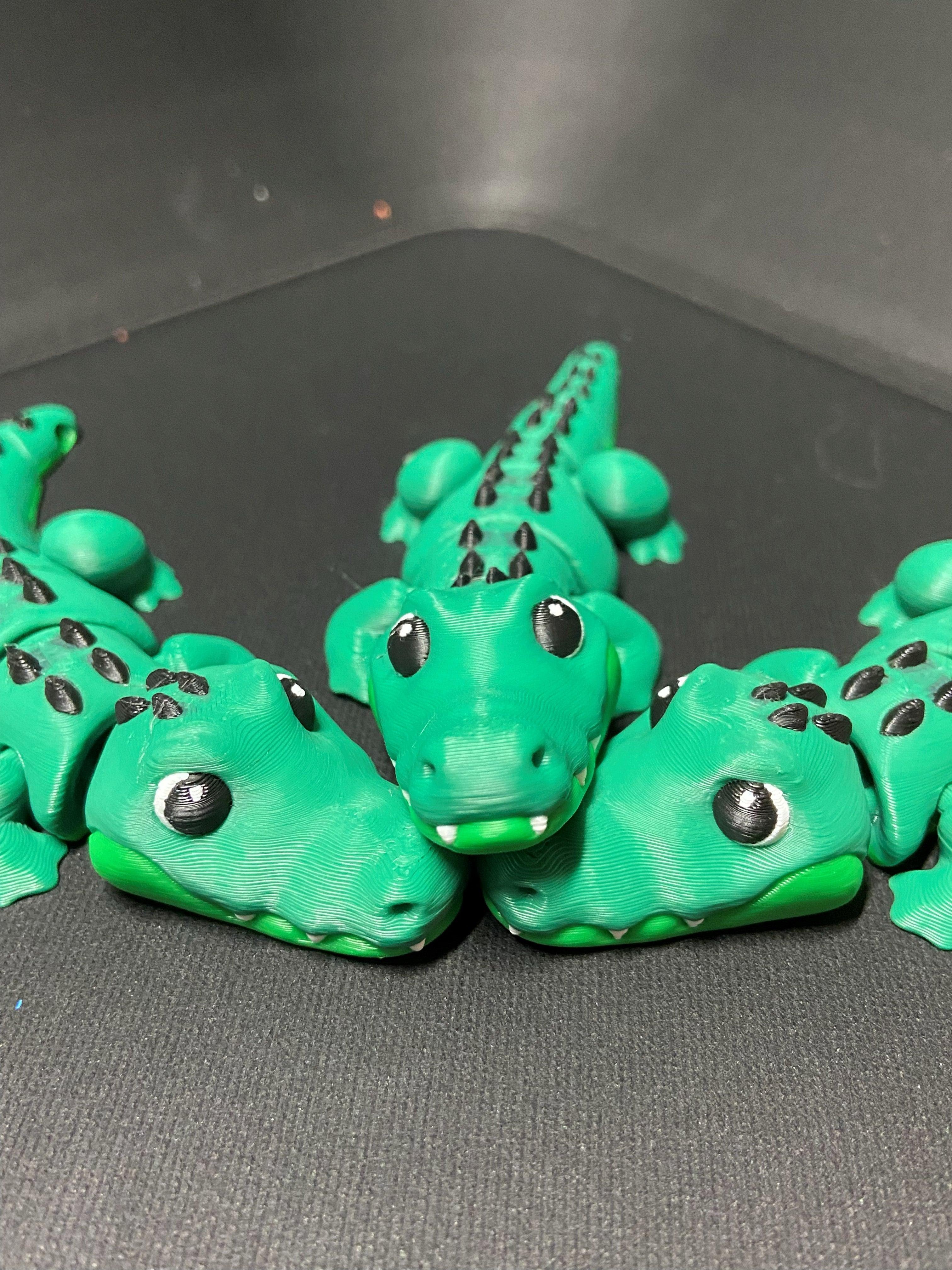 Tiny Croc Desk Fidgets – Adorable Articulated Critters