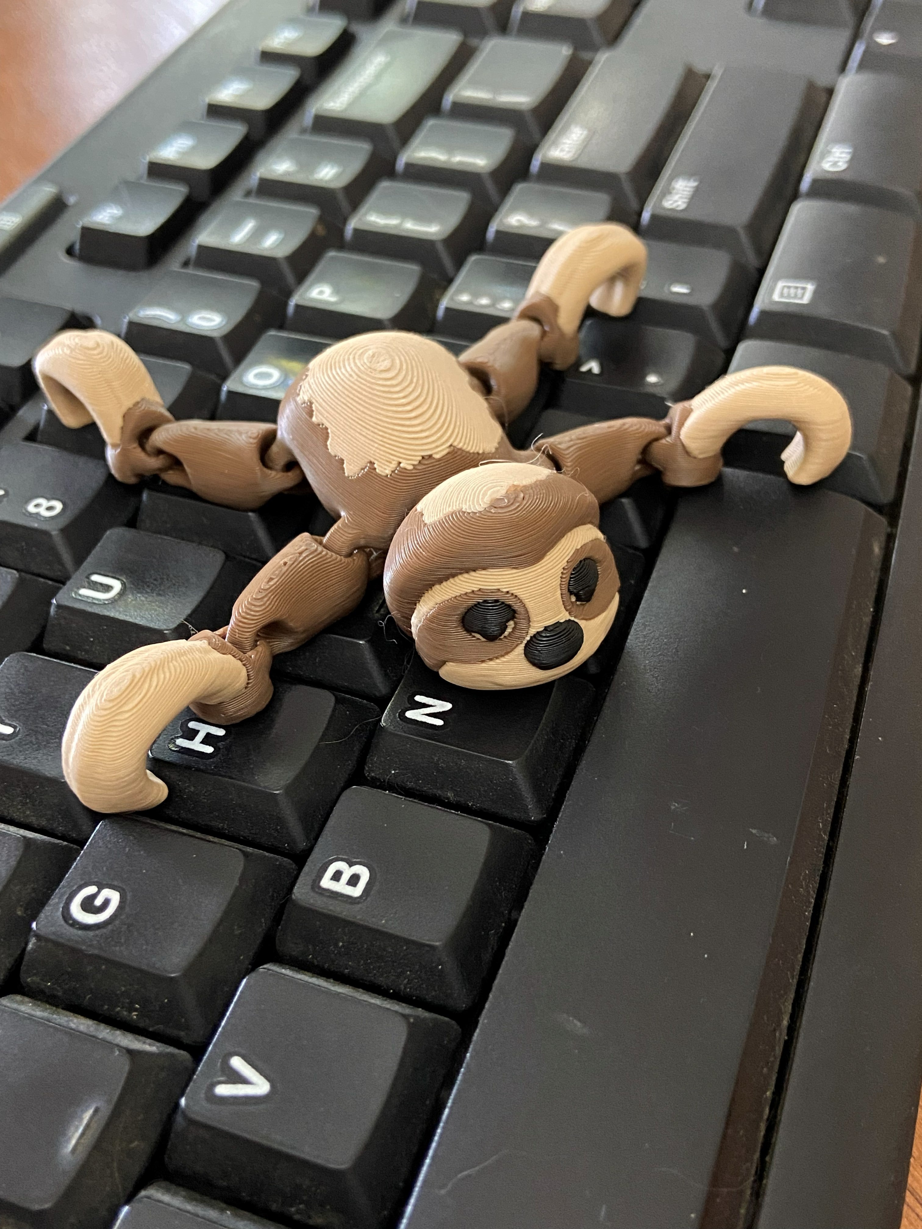 Hanging Sloth Keychain – Articulated 3D Printed Sloth Fidget Toy