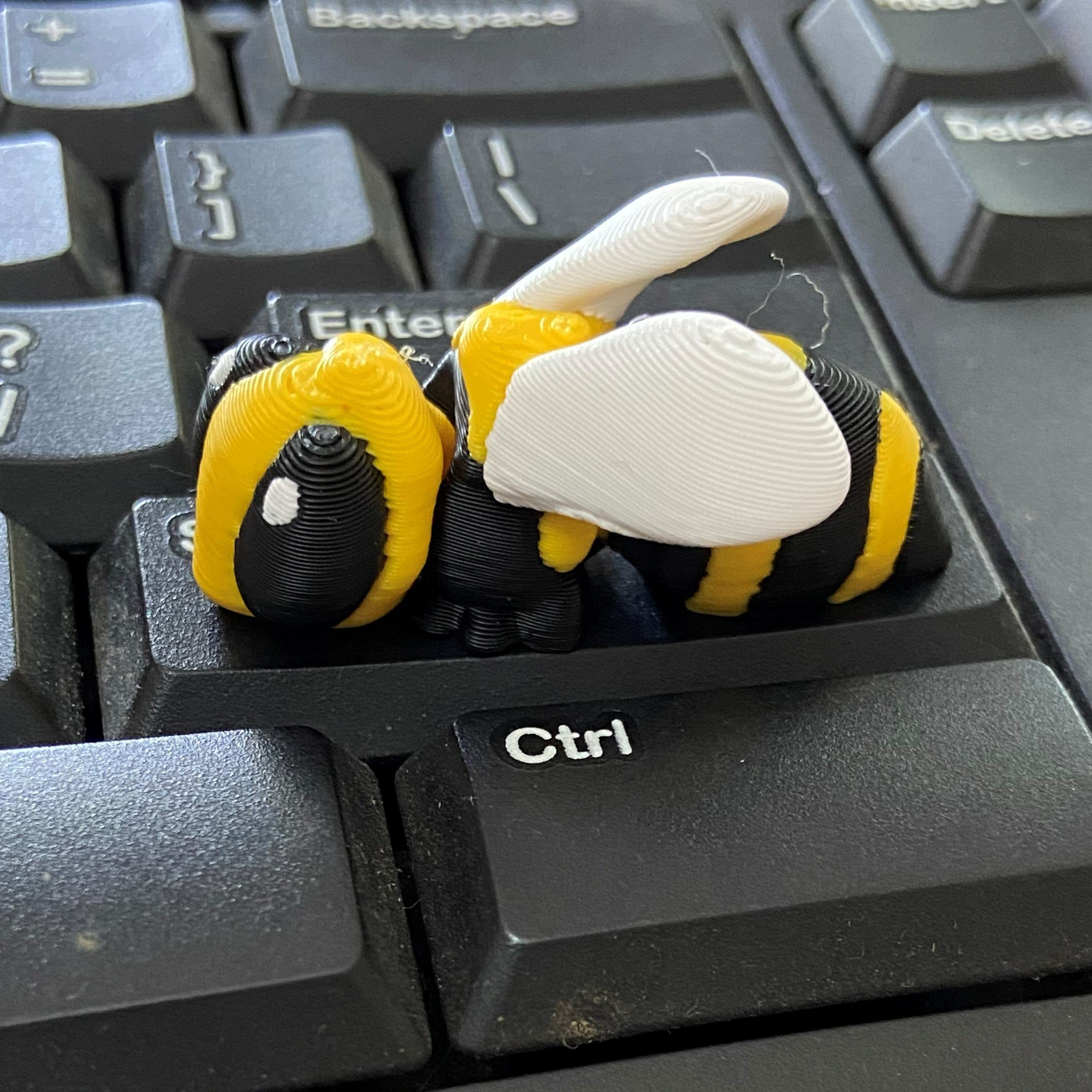 Magnetic Buzzzy Bee -3d Printed Fridge Buddy