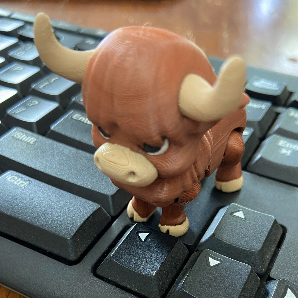 Humble Highland Cow Fidget – 3d Printed Desk Buddy & Keychain