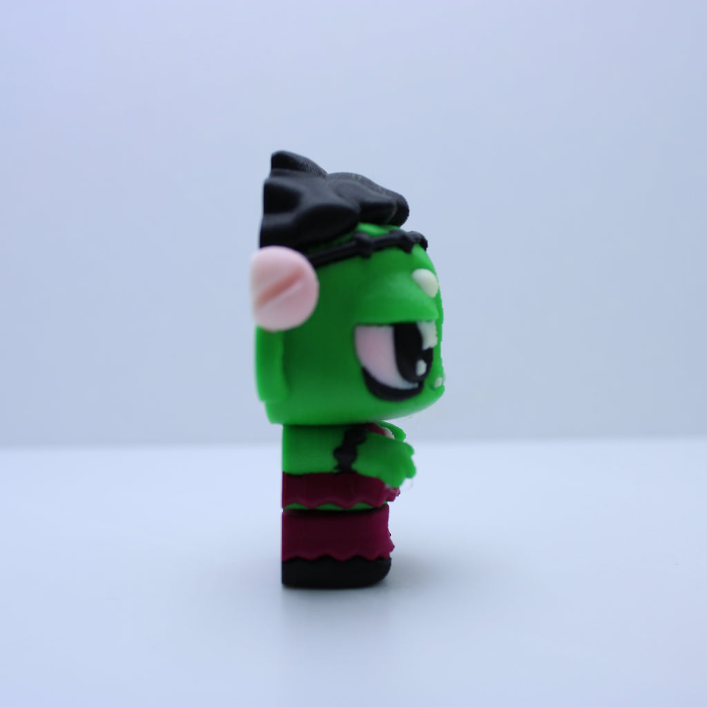 Monster Couple & Heart Box-3d printed desk companion
