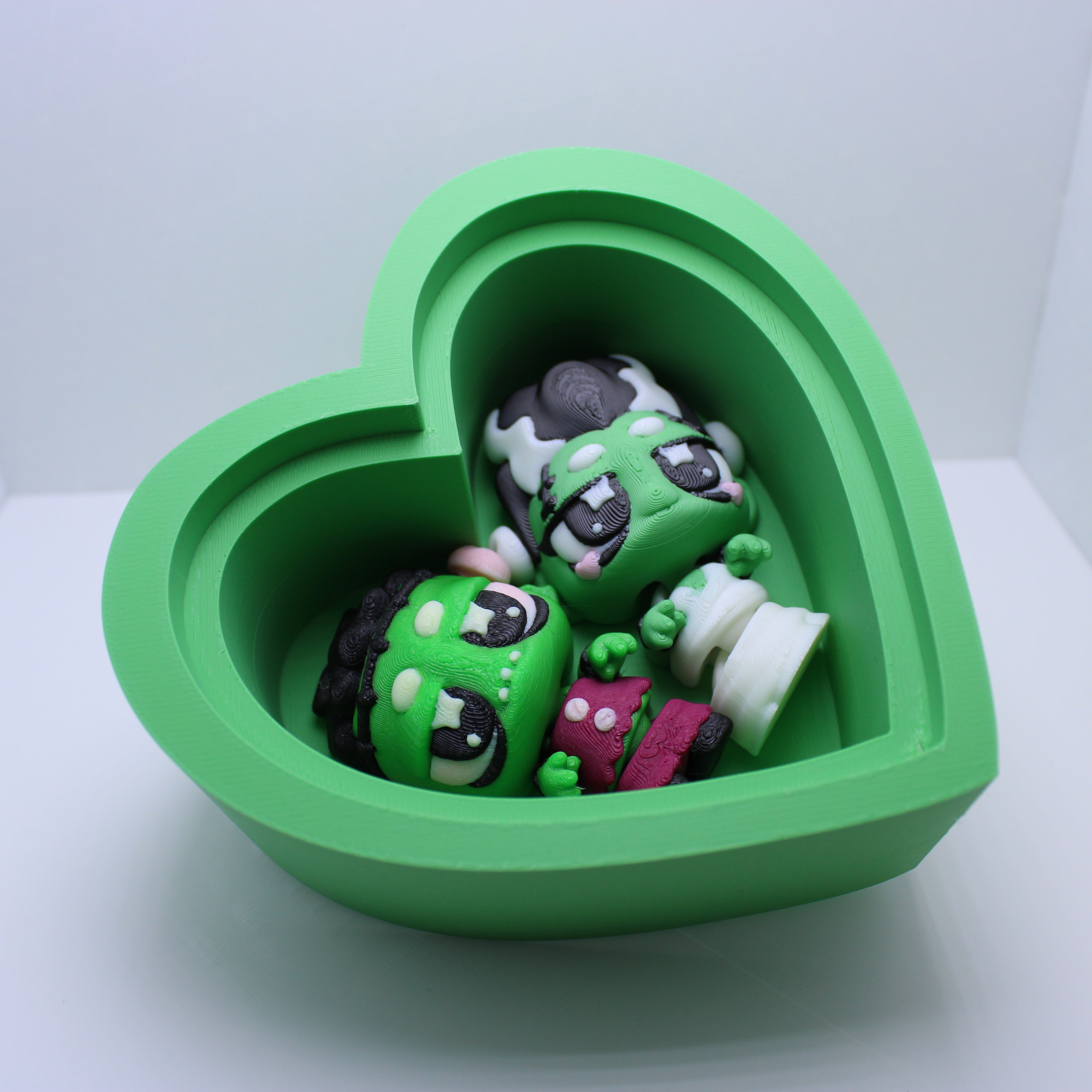 Monster Couple & Heart Box-3d printed desk companion