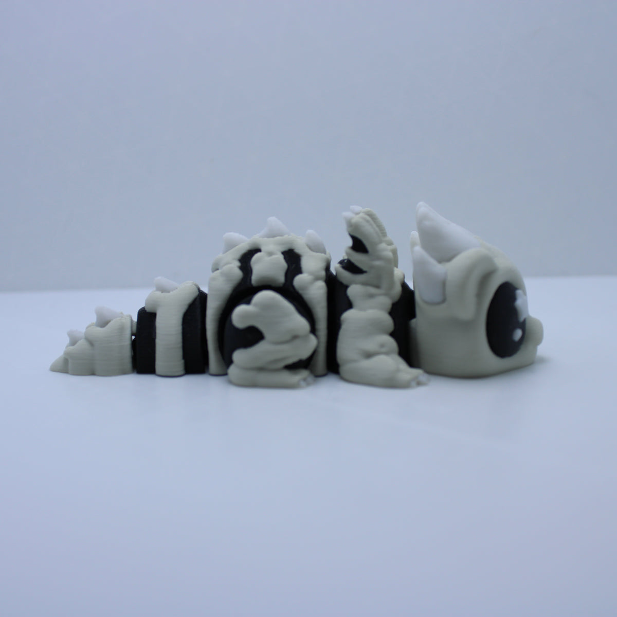 Skele-Dragon with Egg- 3d printed desk companion