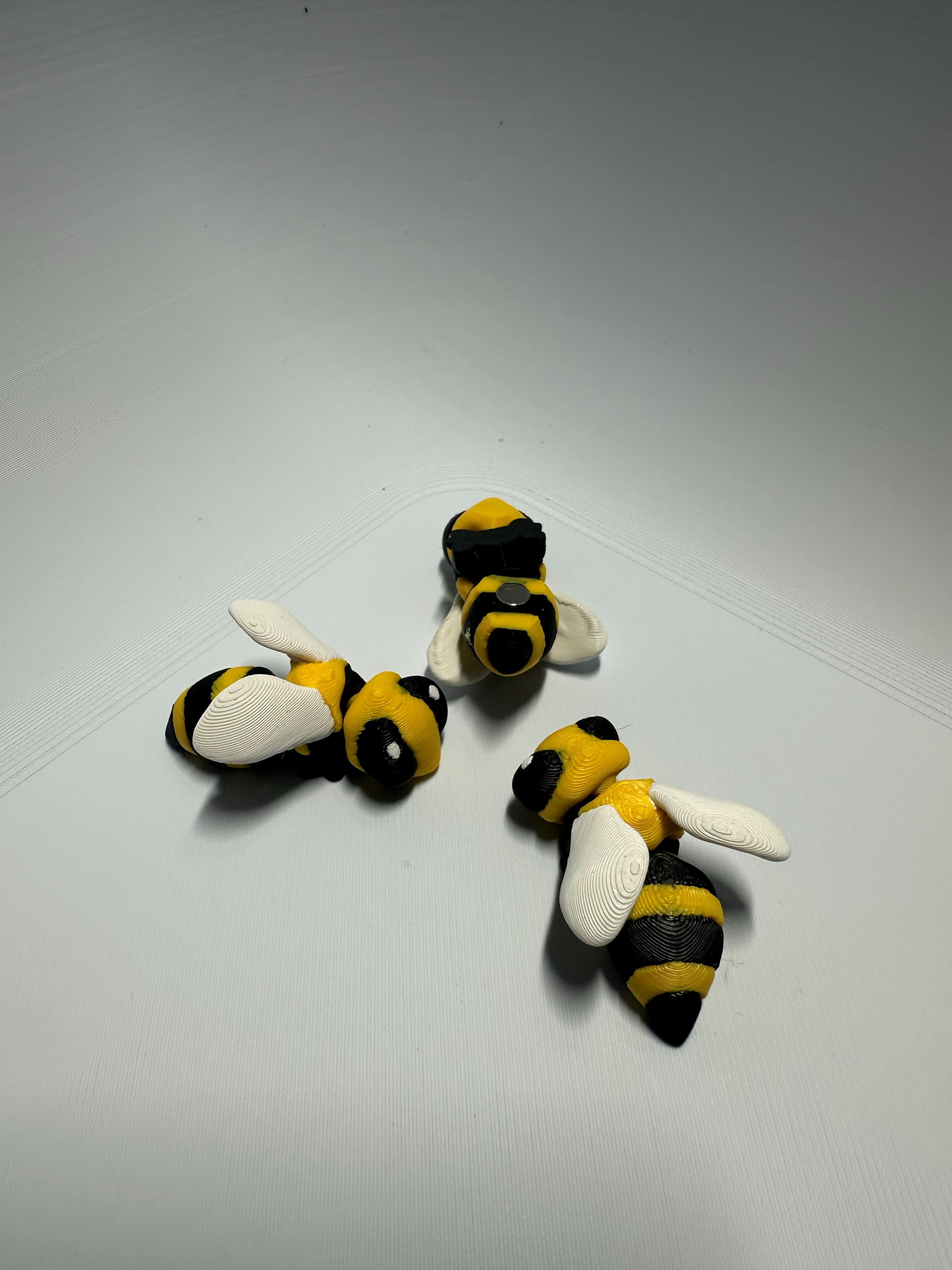 Bee Buddy Magnets – Cute Decorative Kitchen Accessories