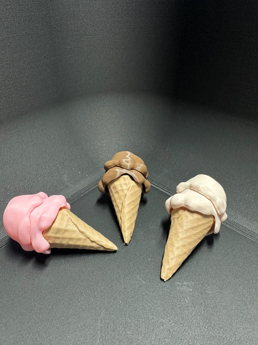 Sweet Treat Clicker – 3D‑Printed Ice Cream Cone