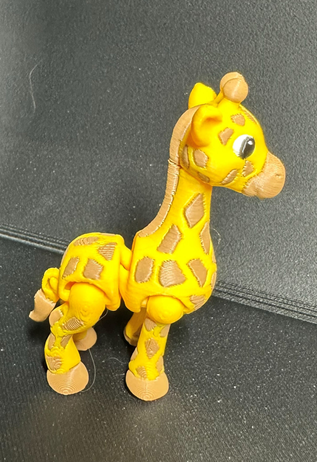 Tiny Giraffe Desk Critters – Fun Fidget Figures